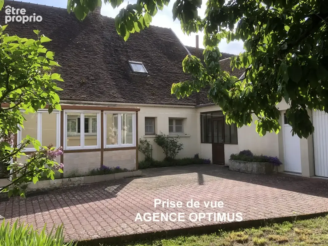 Maison à COURGENAY