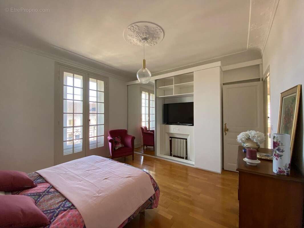 Appartement 119 m² à Limoges  - photo 4