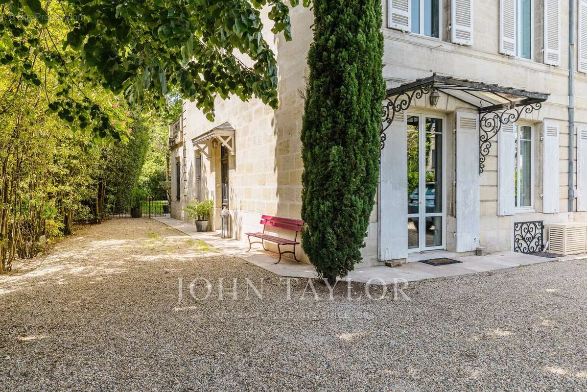 Maison à LE BOUSCAT