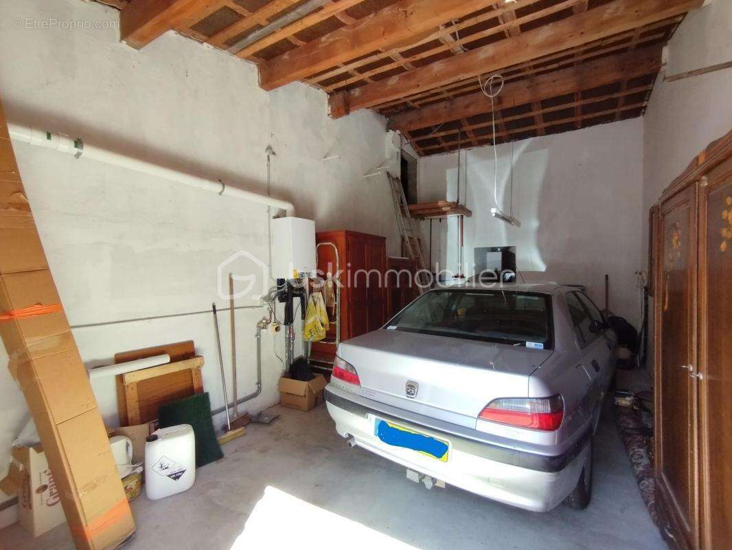 Maison à GROSPIERRES