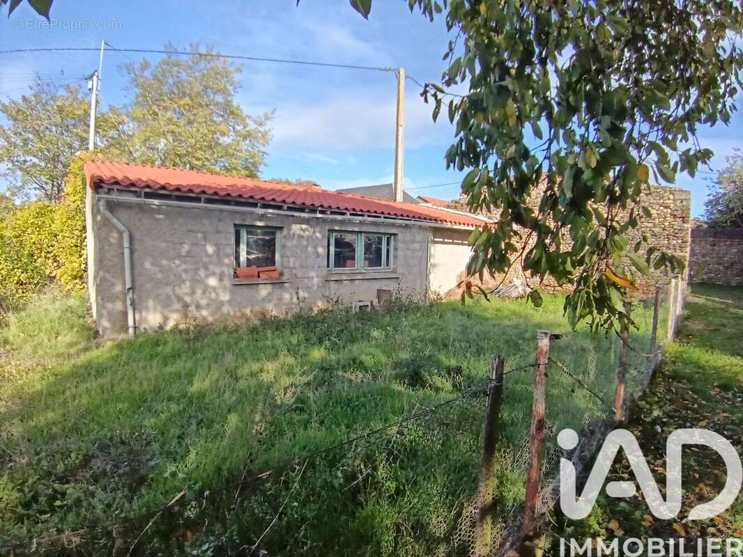 Photo 2 - Terrain à THOUARS