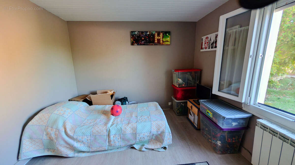 Maison à SAINT-GERMAIN-DES-FOSSES