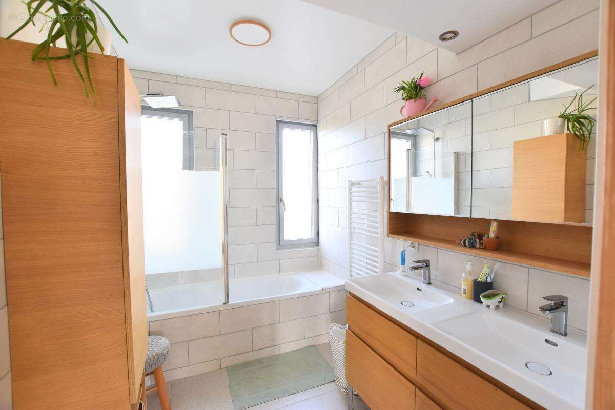 Appartement à FRANCHEVILLE