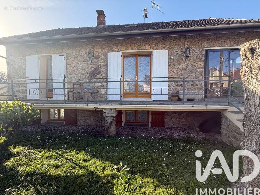 Photo 2 - Appartement à MENNECY