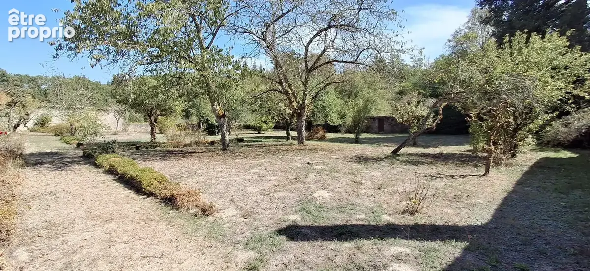 Exceptionnel château XV-XVI et XIXe avec son hameau et ses 108 hectares avec possibilité d’acheter 200ha attenants supplémentair - photo 8