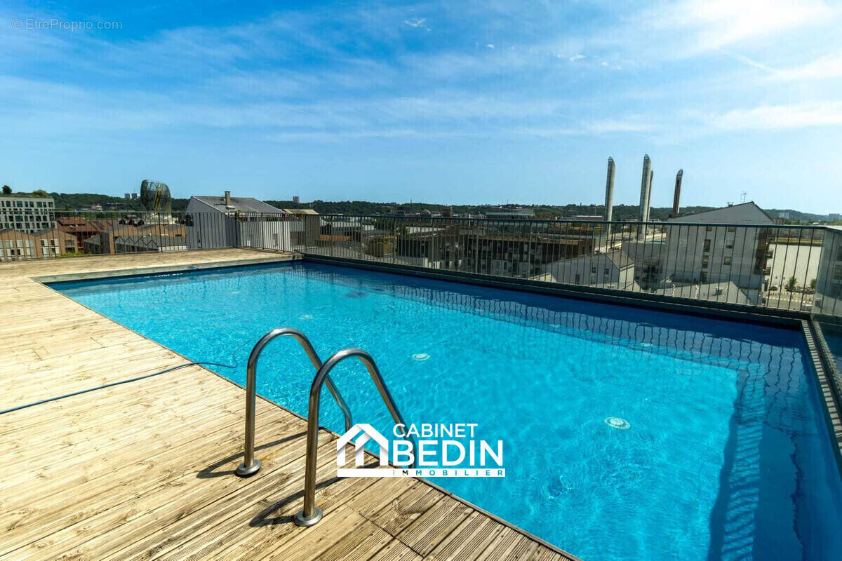 Appartement à BORDEAUX