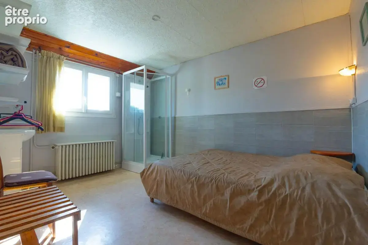 Maison sur sous-sol aménagé avec vue dégagée et piscine - photo 16