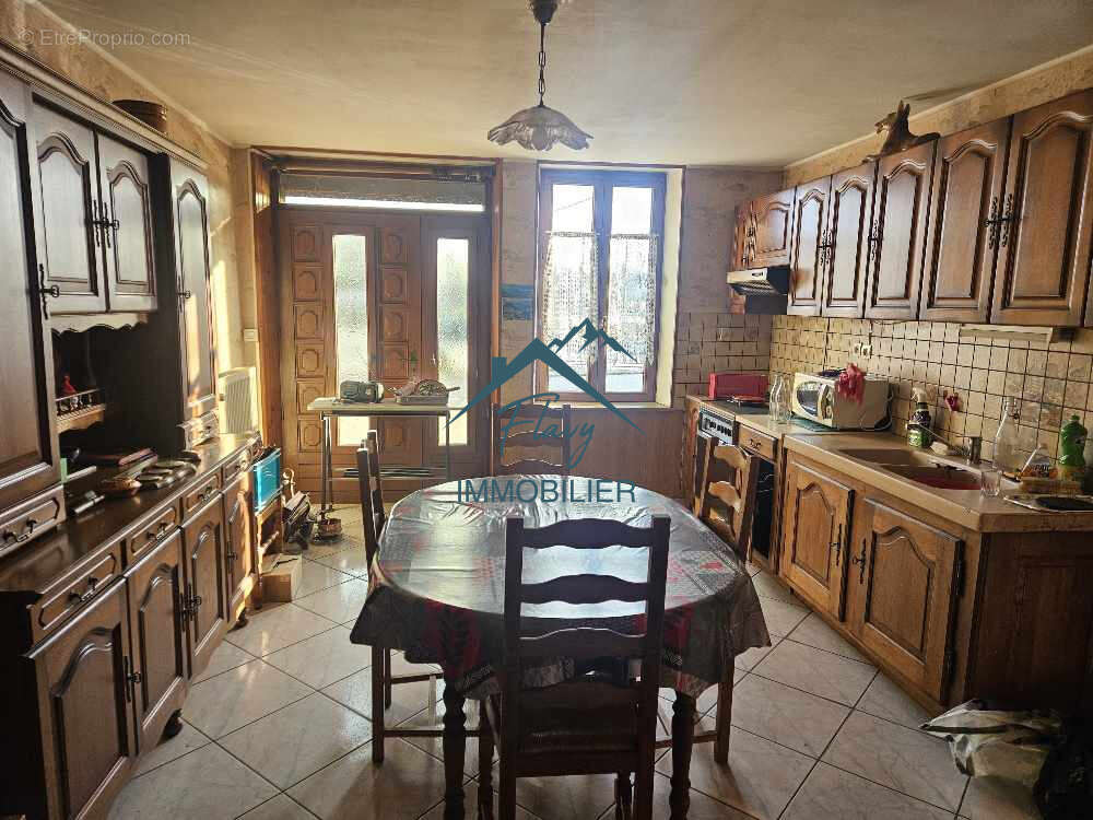 Maison à GIRECOURT-SUR-DURBION