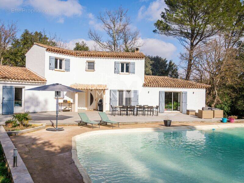 Maison à BESSE-SUR-ISSOLE