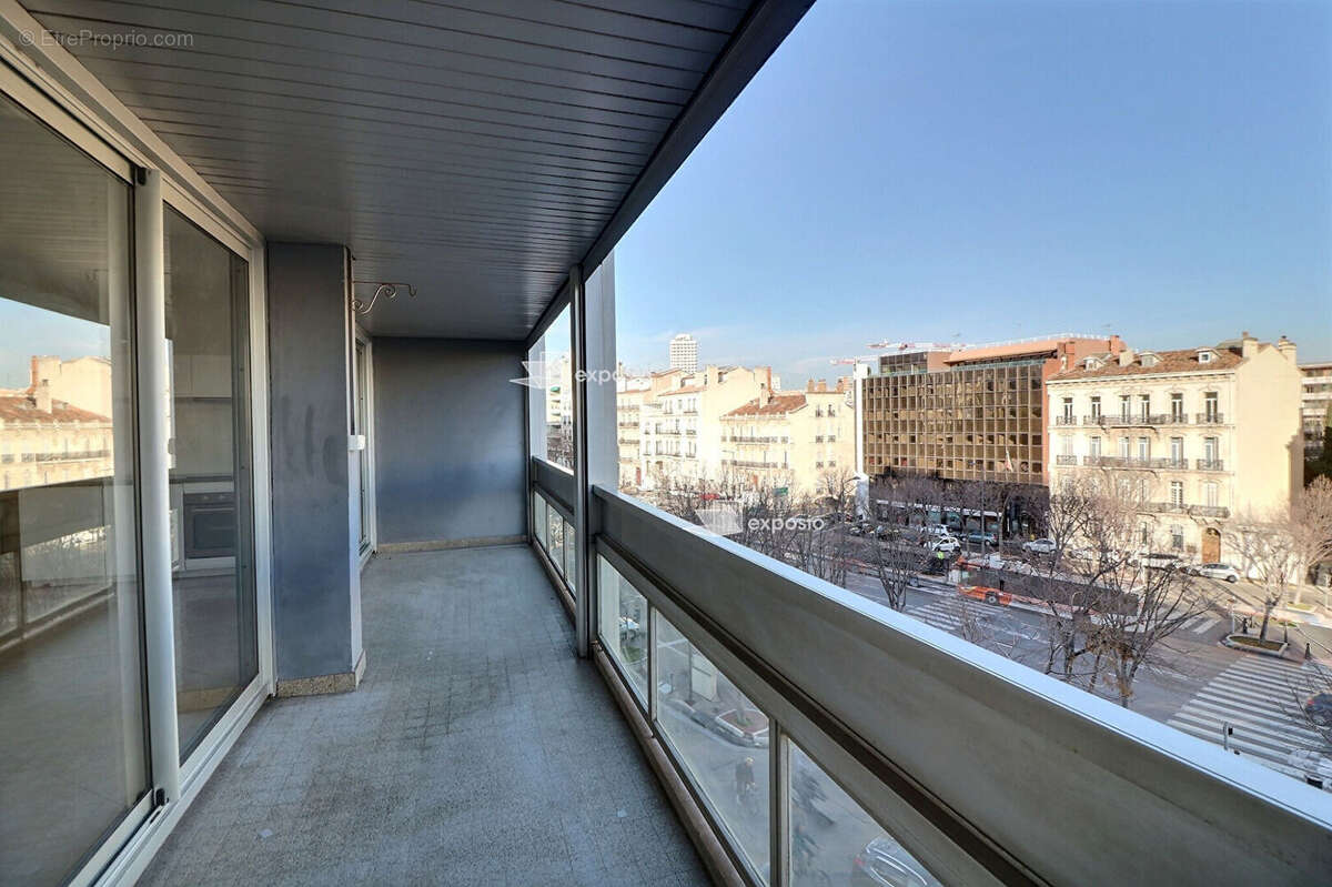 Appartement à MARSEILLE-8E