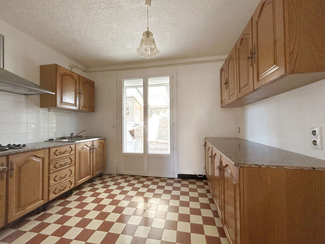 Maison à LEZIGNAN-CORBIERES