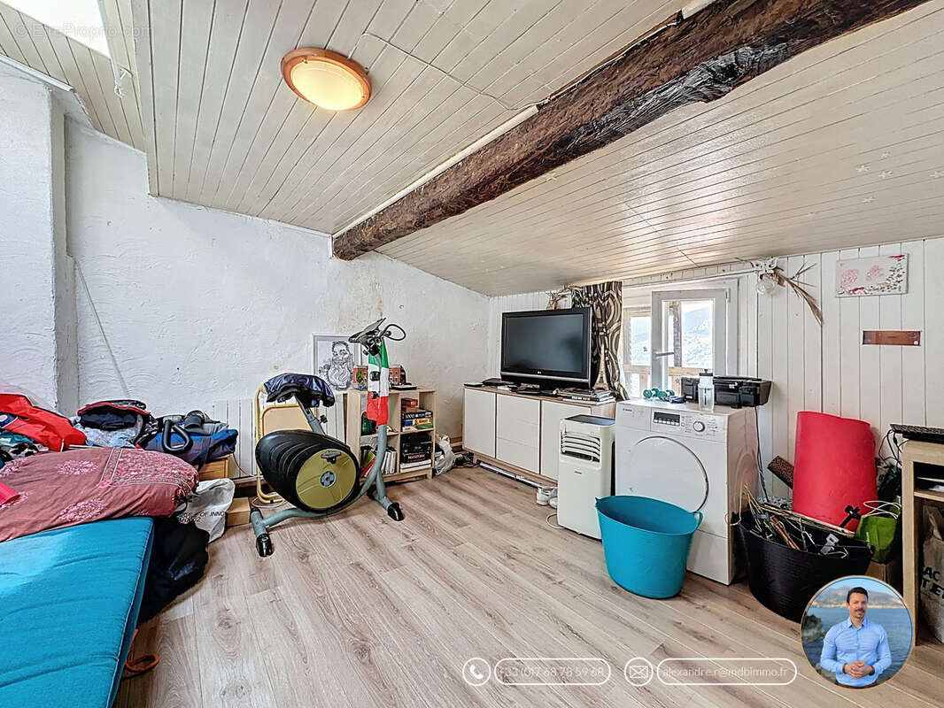 Appartement à CASTELLAR