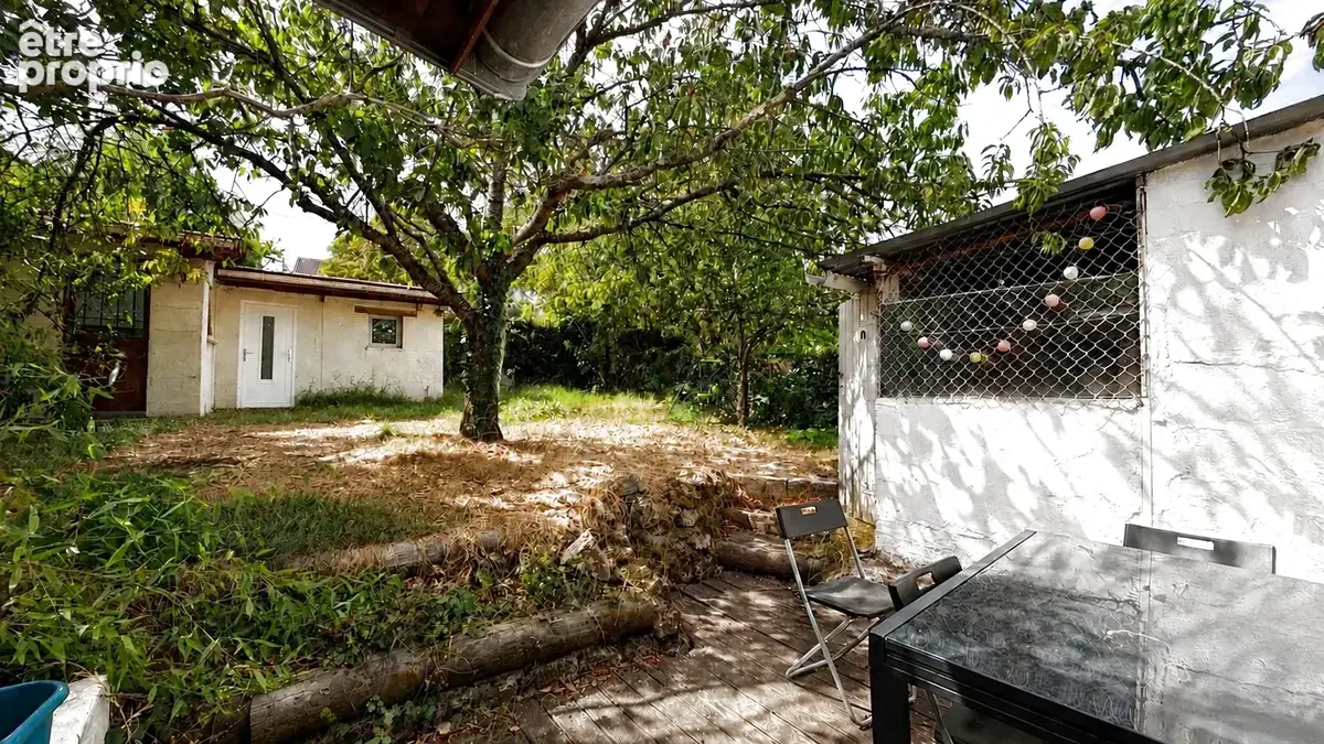 Maison de ville atypique avec jardin, terrasse et dépendance - photo 4