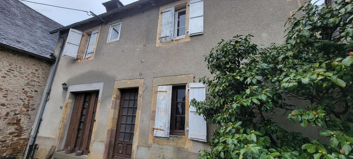 Maison de caractère avec jardinet et dépendance   Cœur de Beynat - photo 15