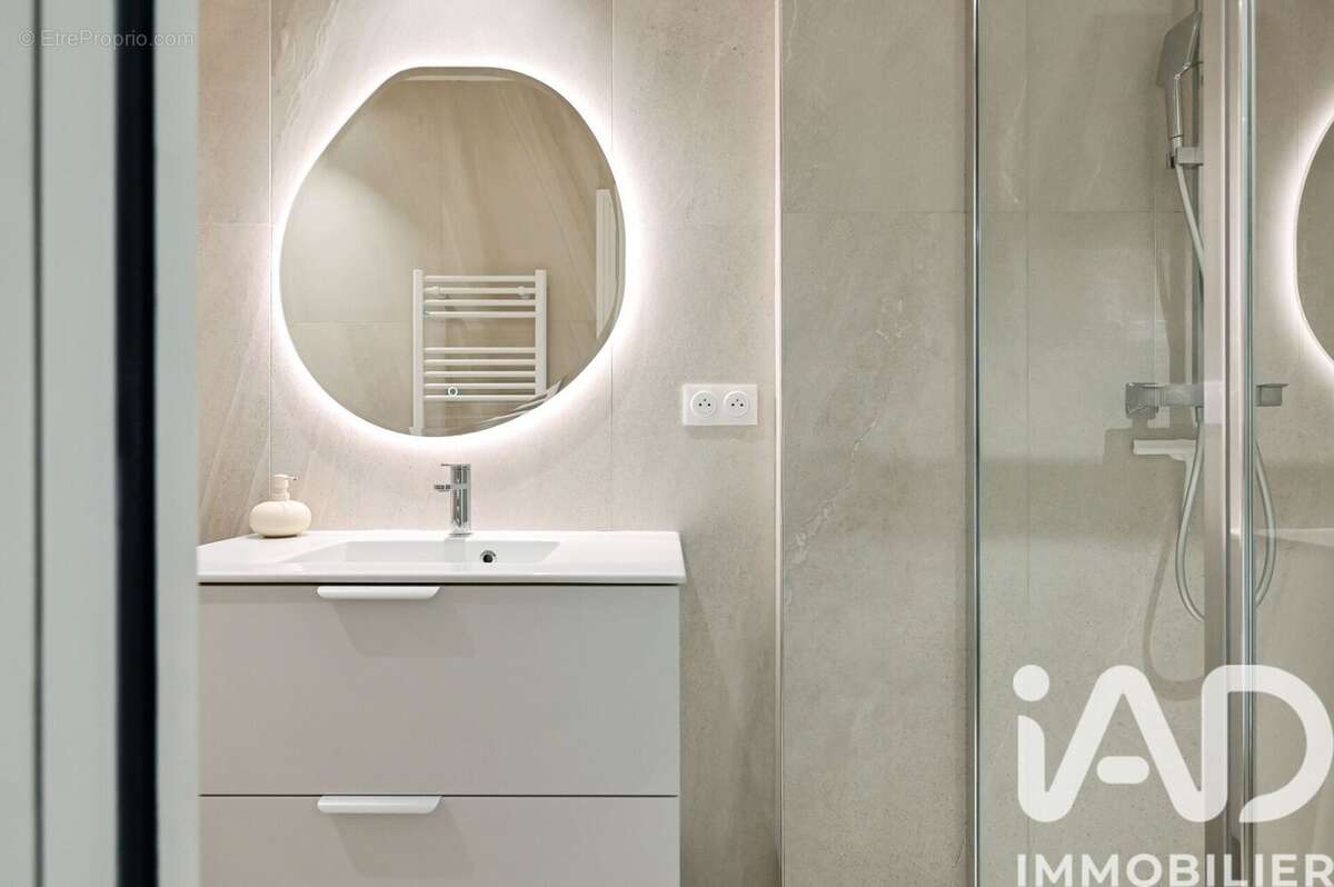 Photo 6 - Appartement à MARSEILLE-8E