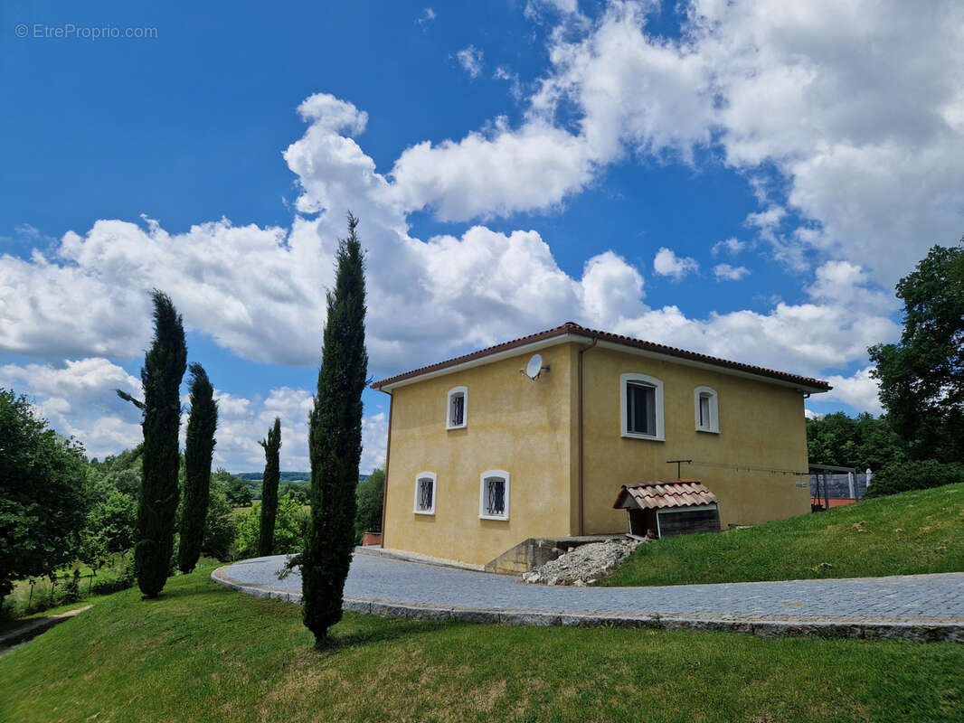 Maison contemporaine avec vue panoramique et piscine   Secteur Monflanquin / Villeneuve-sur-Lot - photo 3