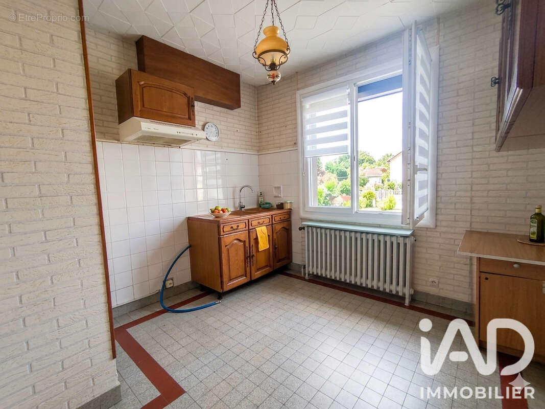 Photo 2 - Maison à MONTLUCON