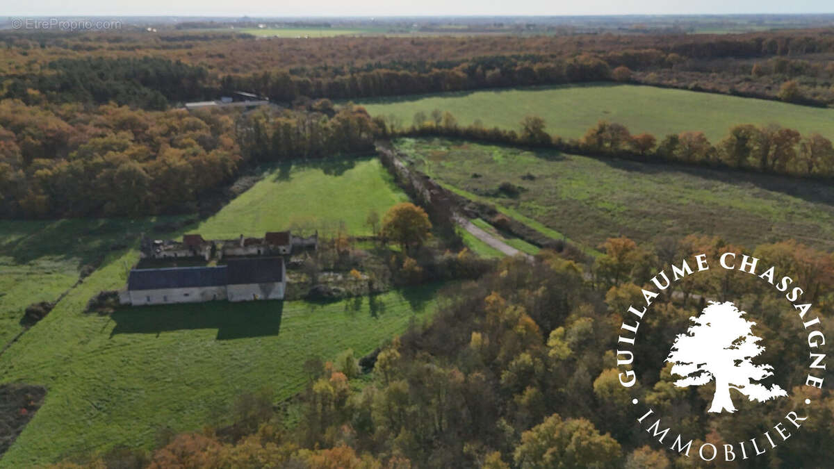 Maison à SAINT-ELOY-DE-GY