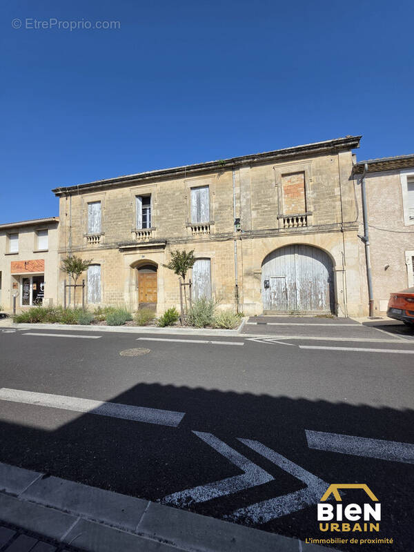 Maison à MILHAUD