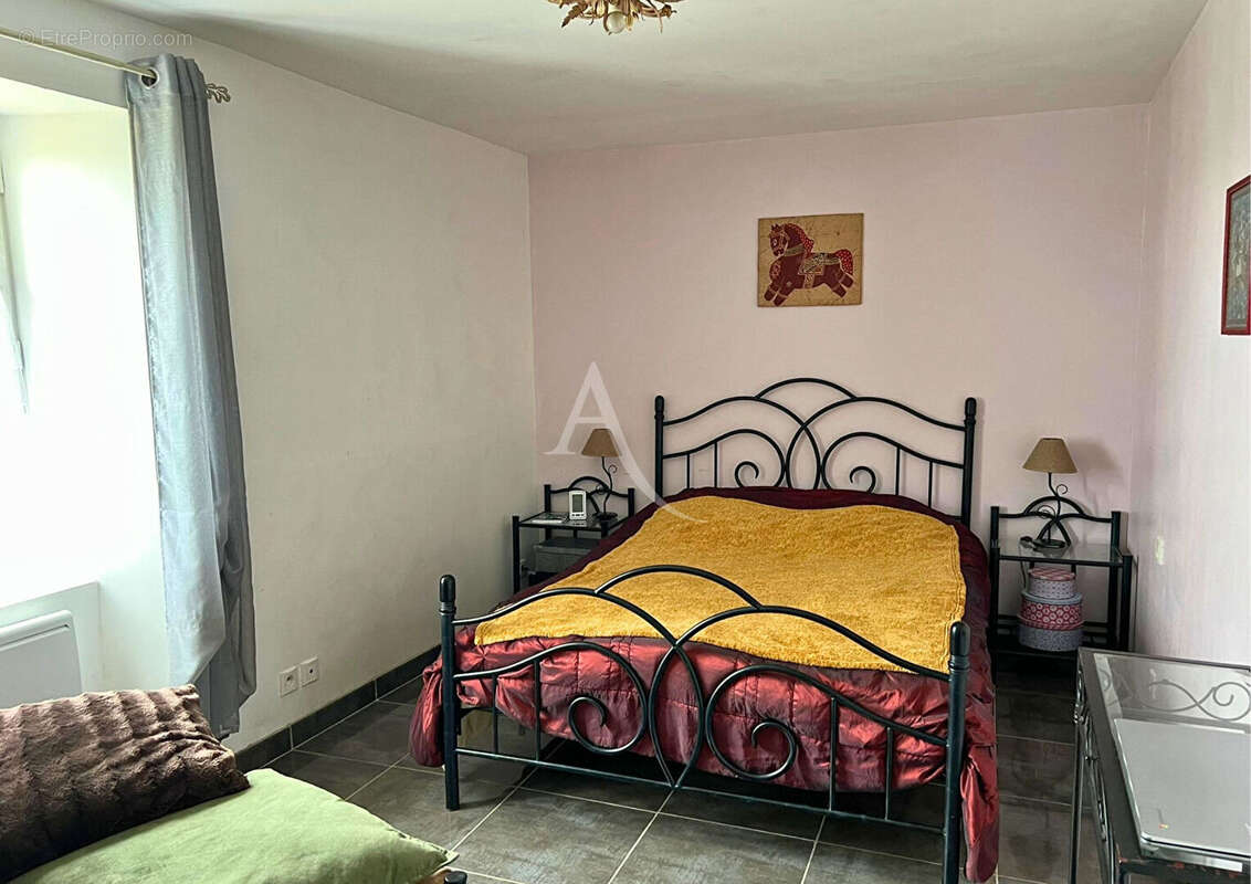 Maison à SAINT-URBAIN