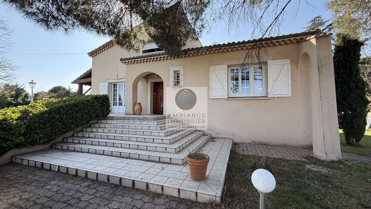 Maison à BOURG-LES-VALENCE