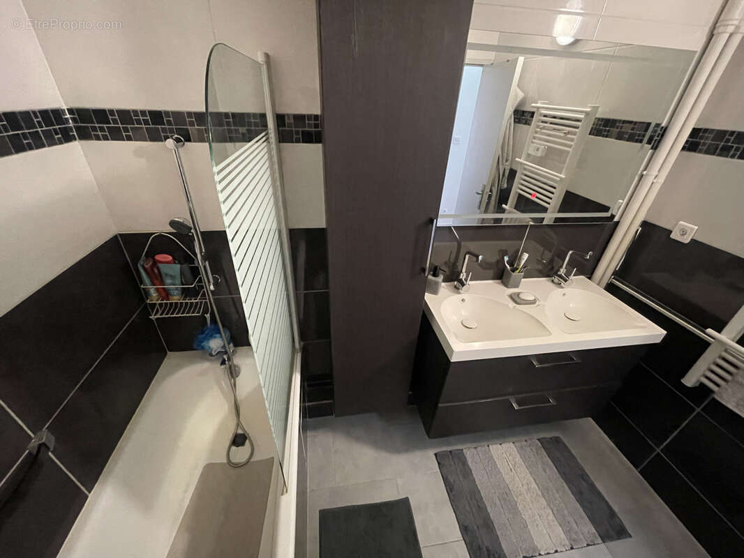 Appartement à MARSEILLE-13E