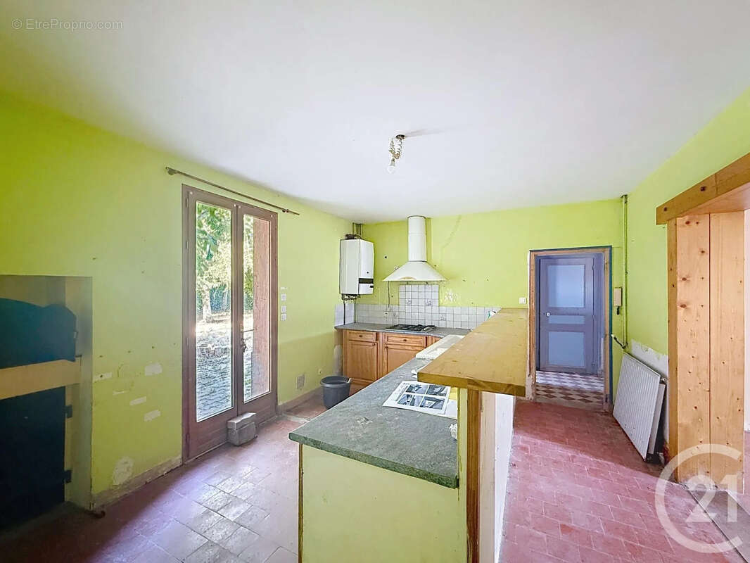 Maison 143 m² à Saint-Parres-Aux-Tertres  - photo 2