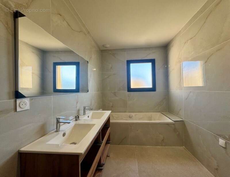 Maison à SAINT-MARTIN-DE-VALGALGUES