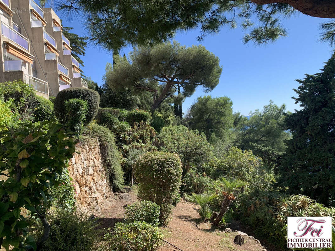 Appartement à ROQUEBRUNE-CAP-MARTIN