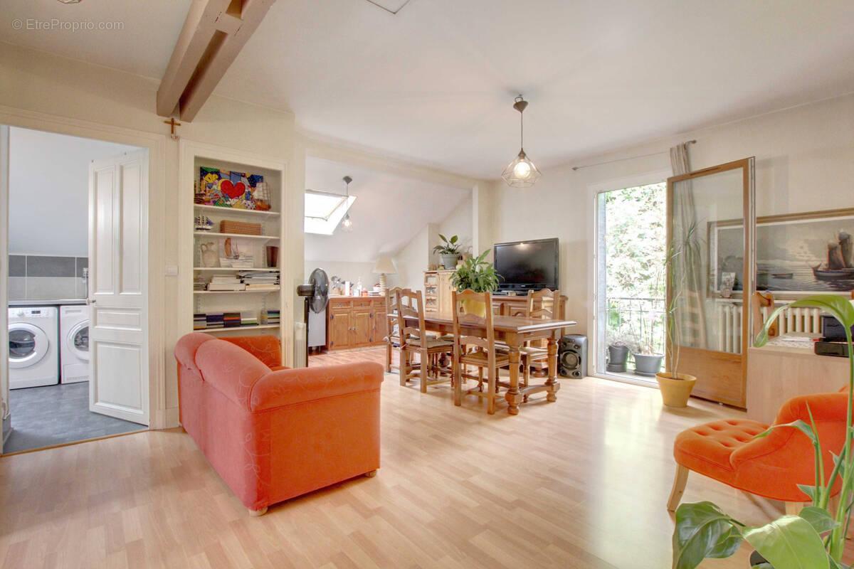 Appartement à AIX-LES-BAINS