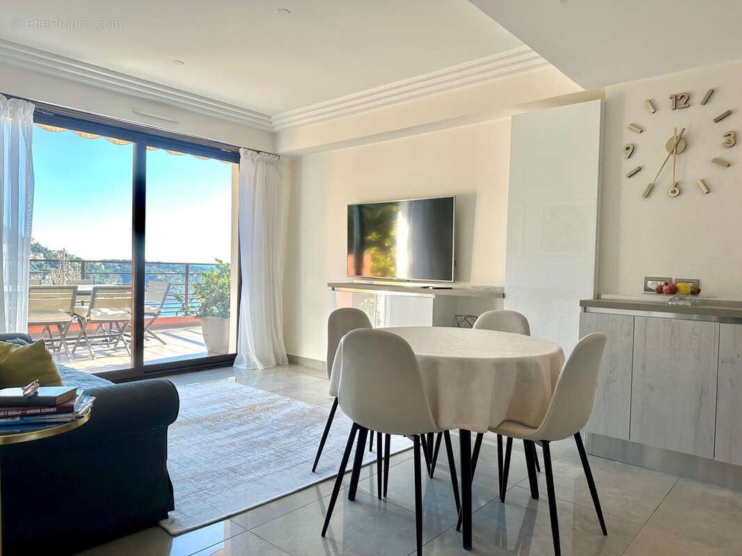 Appartement à ROQUEBRUNE-CAP-MARTIN