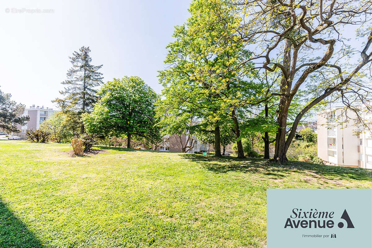 Appartement à CARRIERES-SUR-SEINE