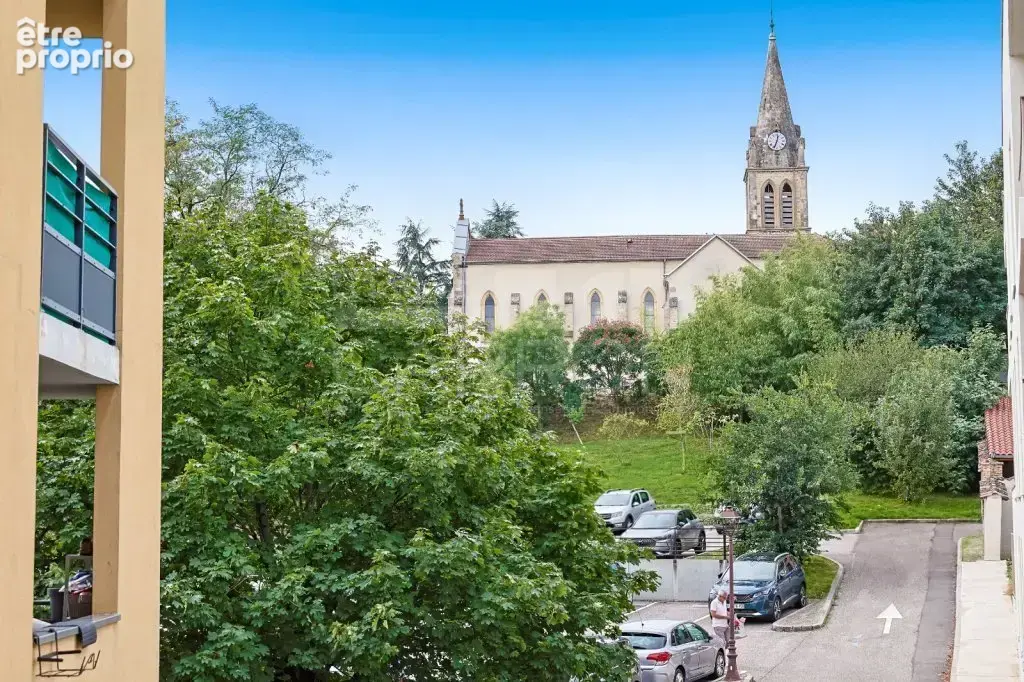 Appartement à SAINT-BONNET-DE-MURE