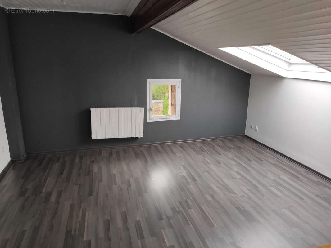 Appartement à DELME