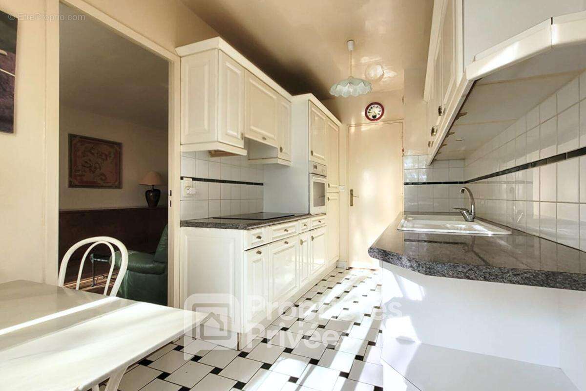 Appartement à LES ULIS