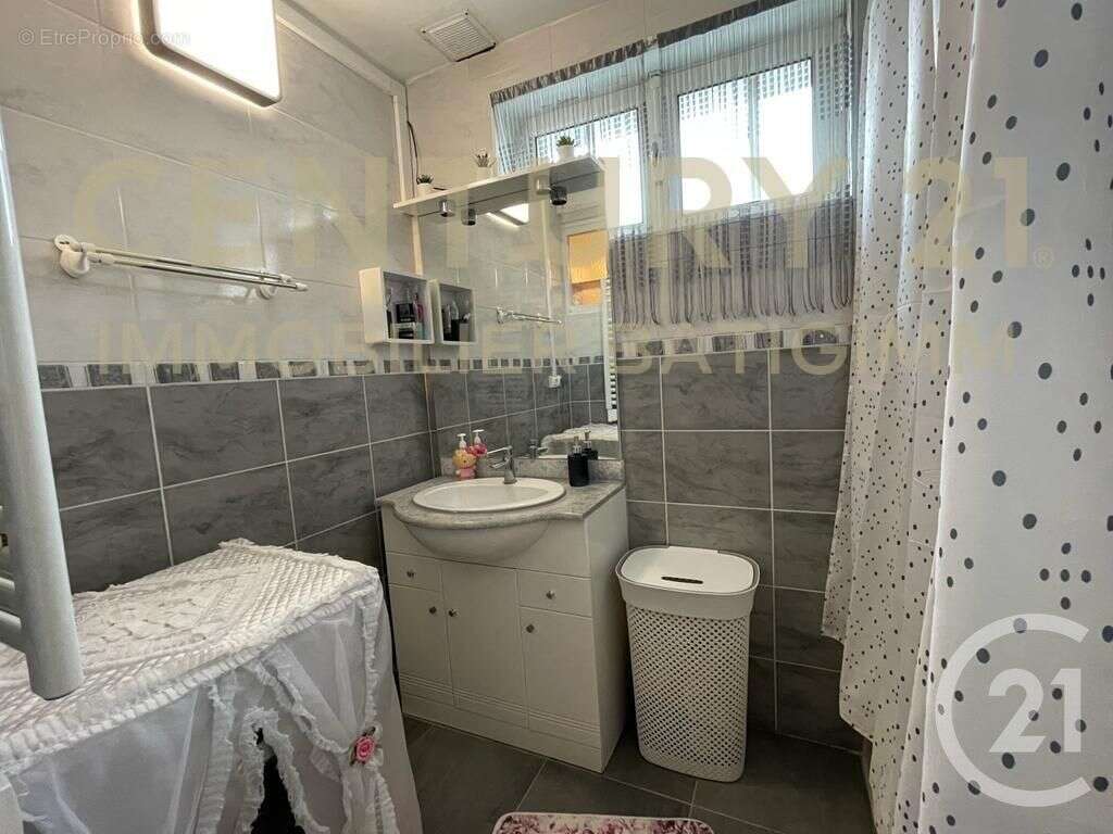 Maison à BOURGOIN-JALLIEU