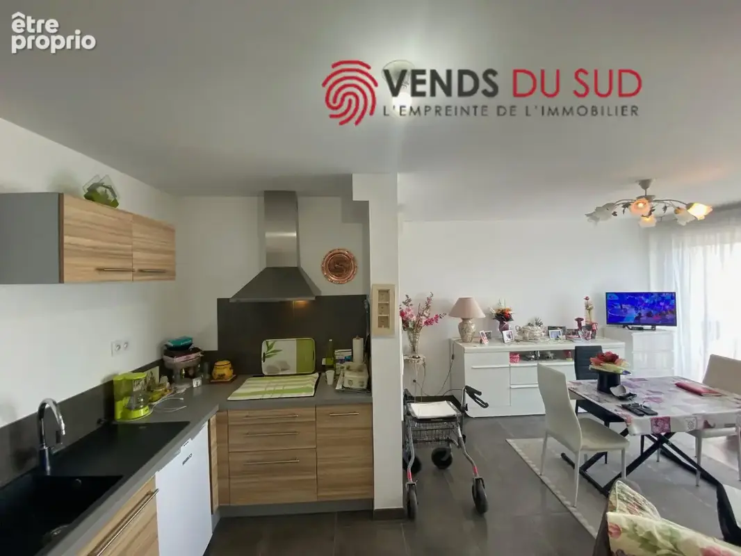 Béziers - Résidence moderne avec ascenseur - T2 avec terrasse et parking intérieur privatif. - photo 4