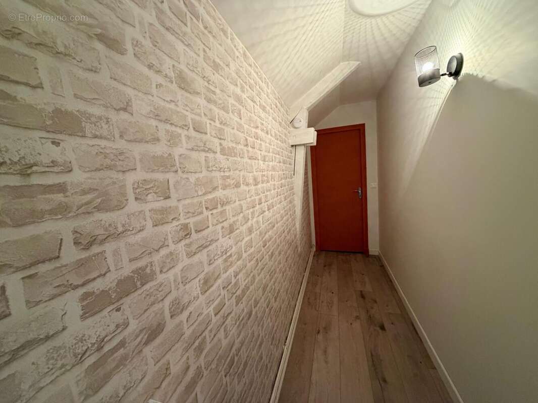 Maison 98 m² à Ussel-D'allier  - photo 6