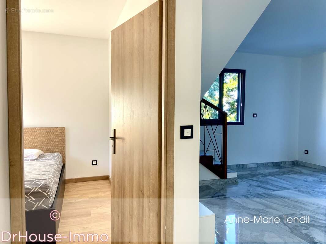 Maison à L&#039;ETANG-SALE