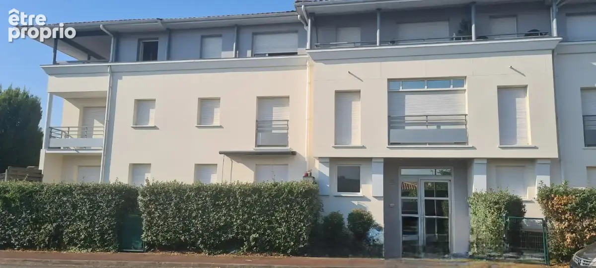Appartement à vendre 2 pièces BORDEAUX Caudéran (33)avec jardin/terrasse et place de parking privative - photo 2