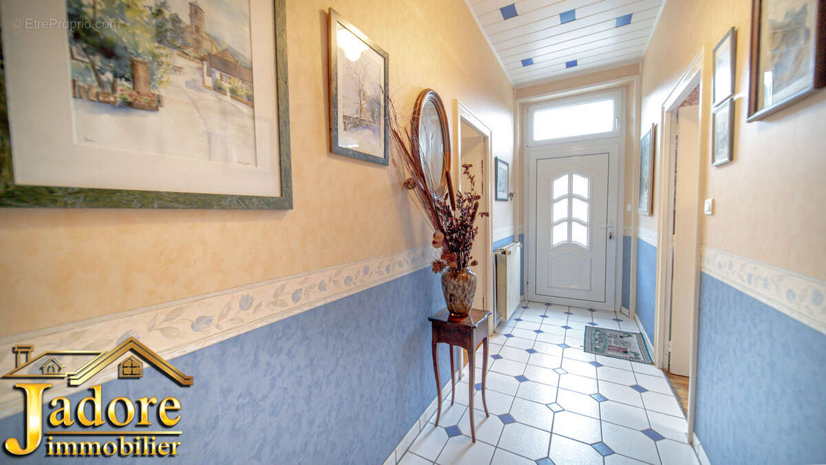Maison à LUSSE