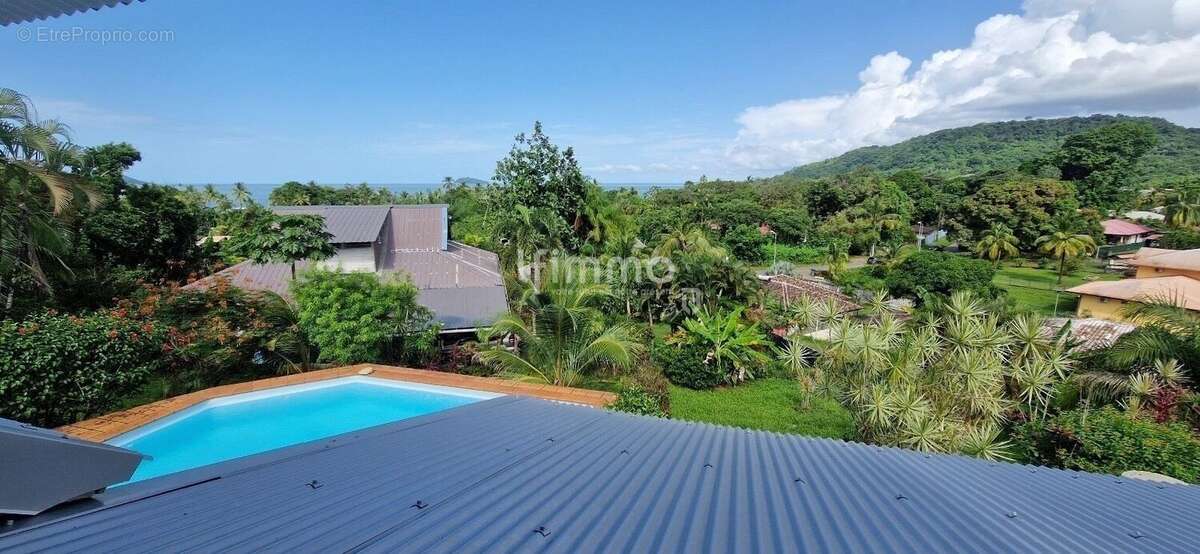 Maison à REMIRE-MONTJOLY