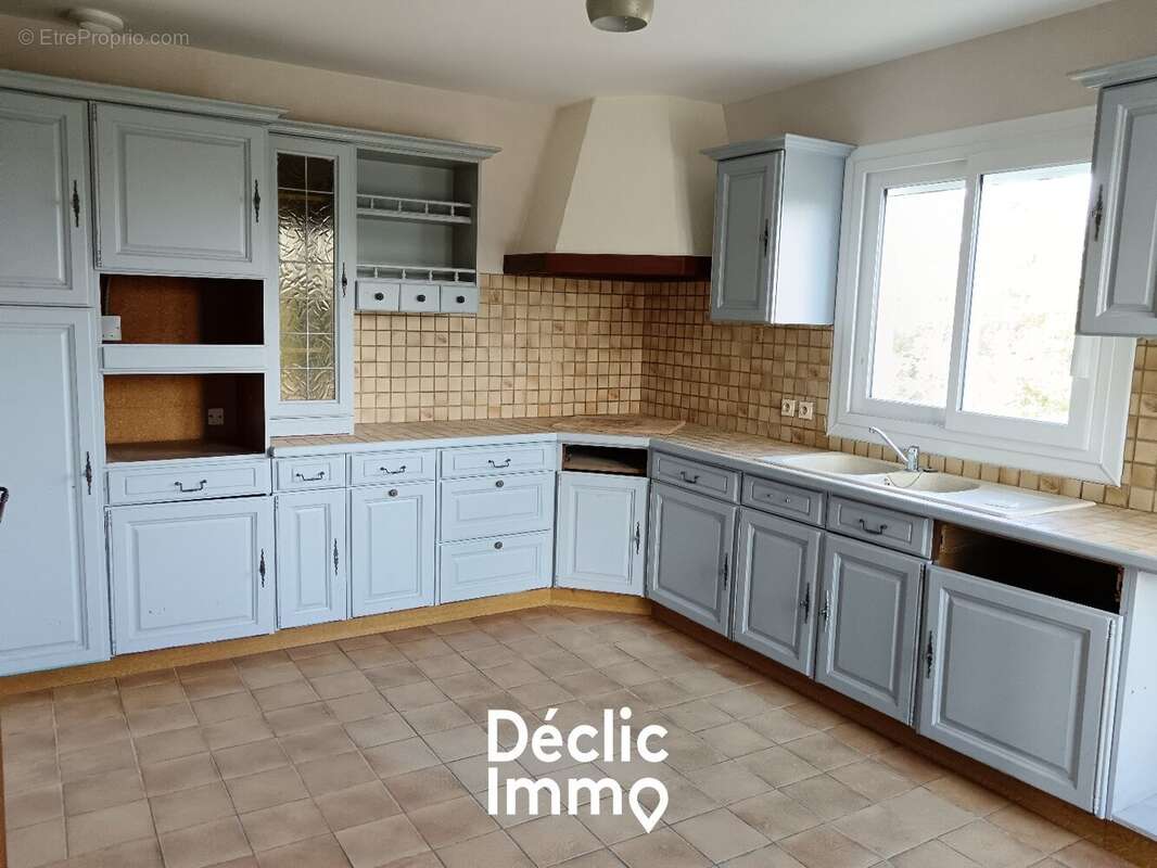 Maison à BRIZAMBOURG