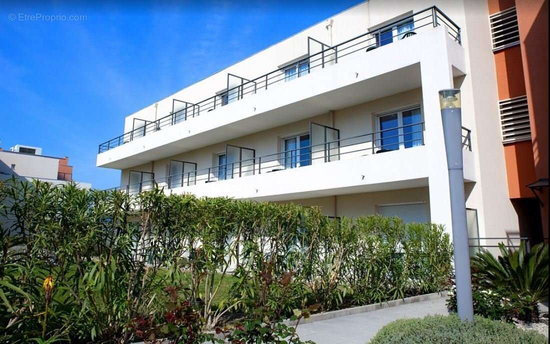 INVESTISSEMENT LOCATIF  Mandelieu-la-Napoule  Résidence de Tourisme Zenitude Comfort Cannes Mandelieu - 6,91 % de rentabilité - photo 12