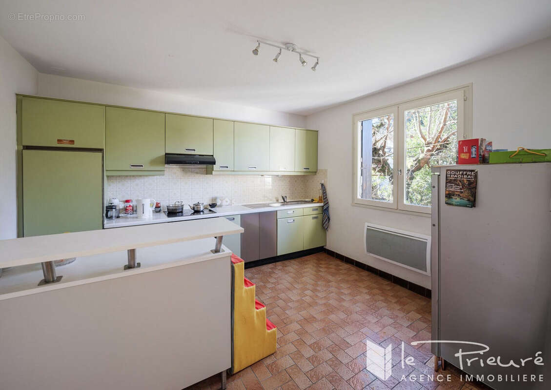 Maison individuelle avec jardin et fort potentiel dans le quartier recherché de la Maladrerie - photo 3