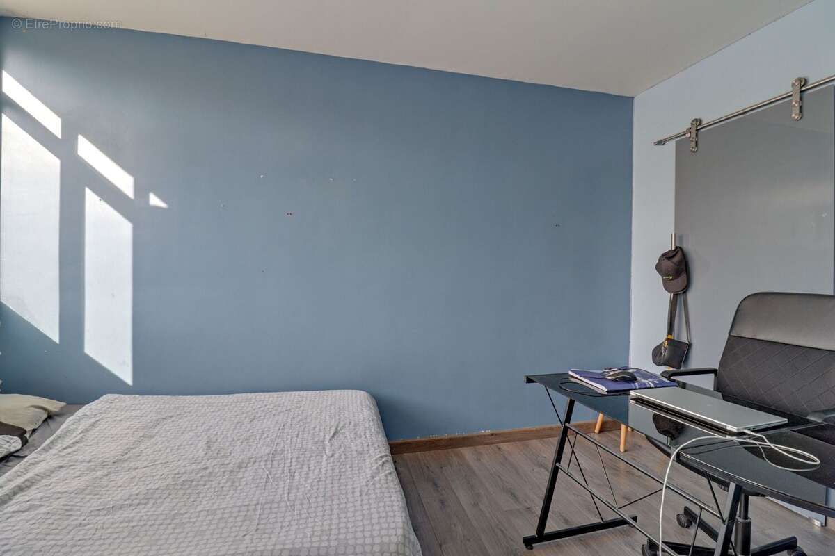 Appartement à VERNEUIL-SUR-SEINE
