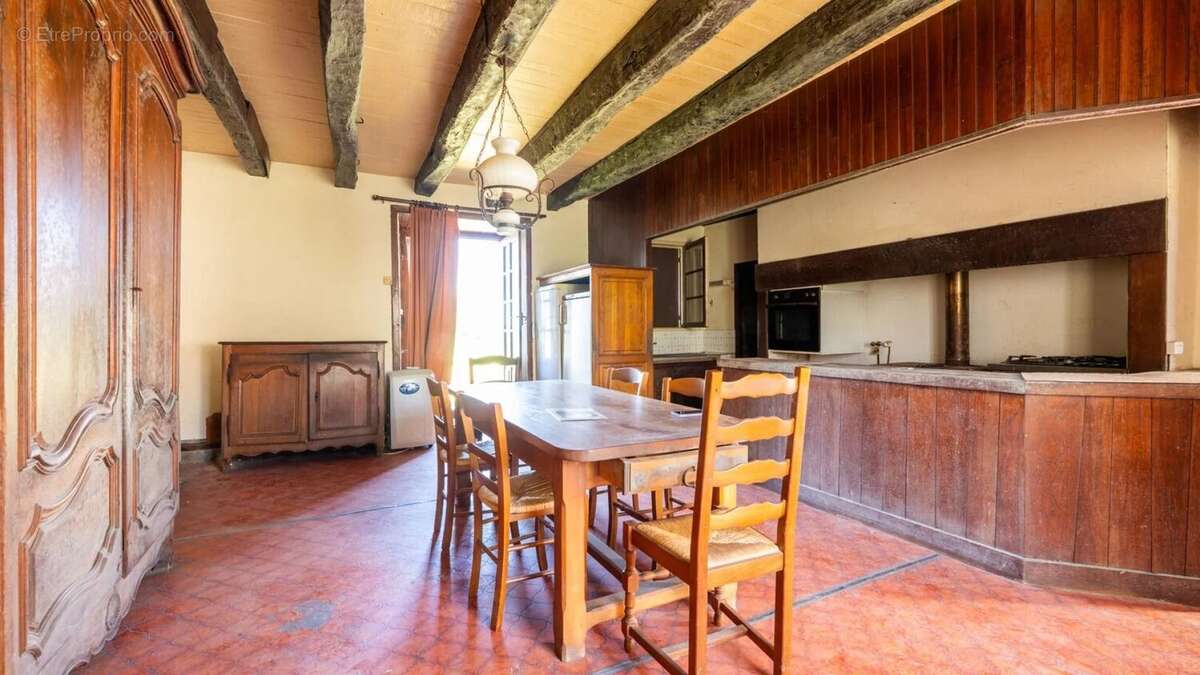 Maison à GOURDON