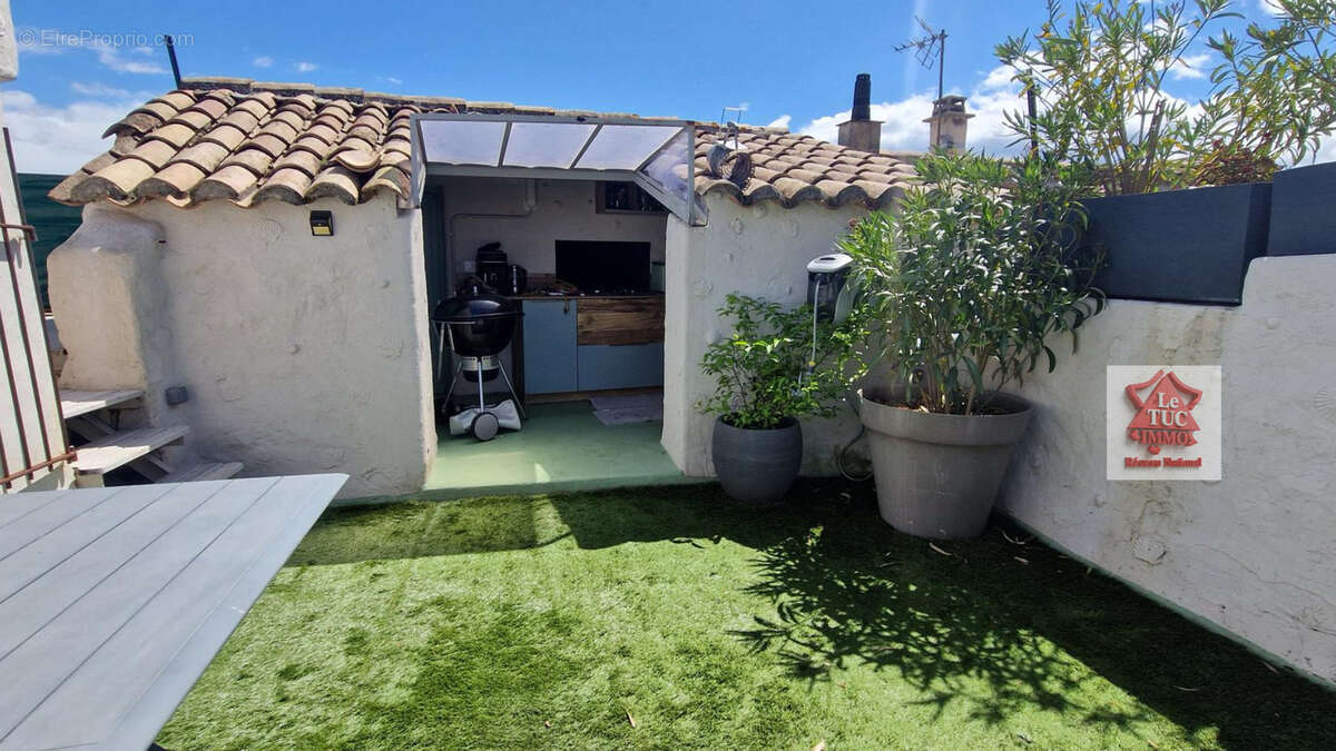 Maison à LA GARDE-ADHEMAR