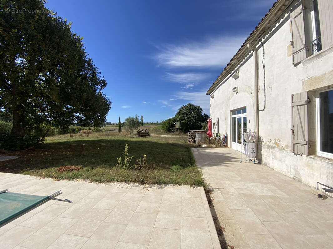 Maison à SAUVETERRE-DE-GUYENNE