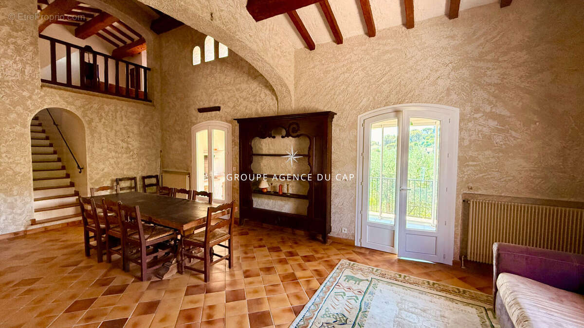 Maison à LES ISSAMBRES